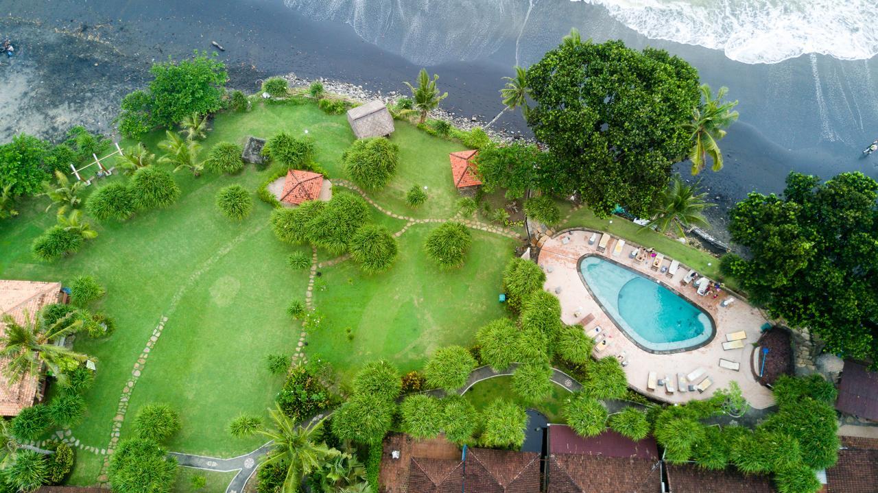 Pondok Pitaya Balian Hotel Selemadeg  Exterior photo